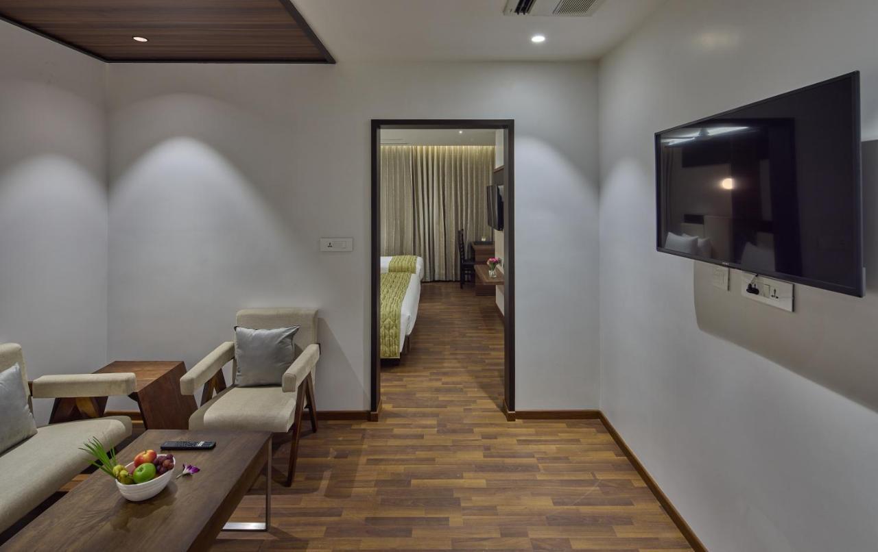 Grand Continent Hosur A Sarovar Portico Affiliate Hotel Exterior foto