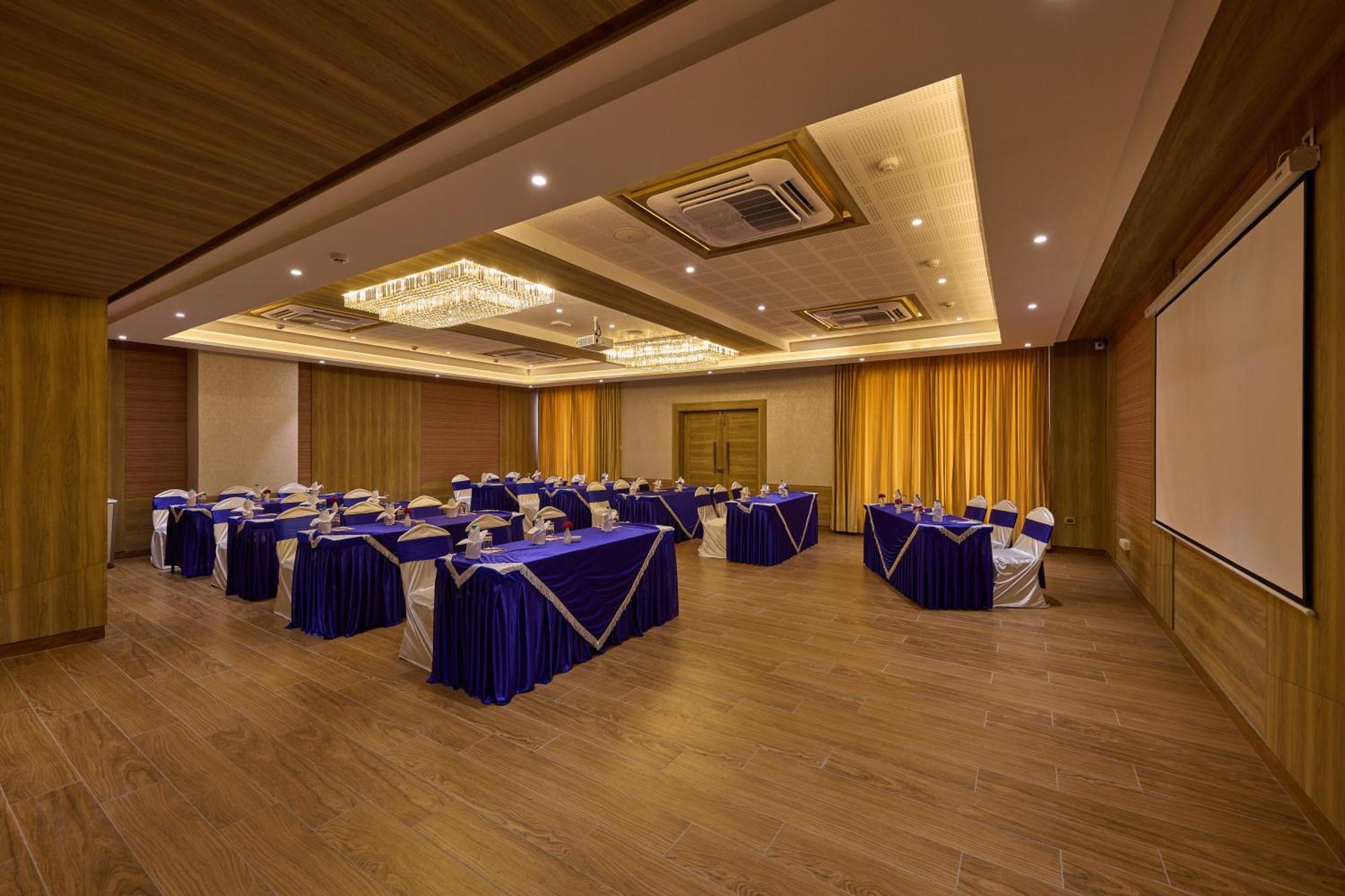 Grand Continent Hosur A Sarovar Portico Affiliate Hotel Exterior foto